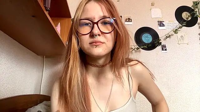 Snapshot of LaureenVielma chatting on 03.08.26 LaureenVielma online show from 03.08.26