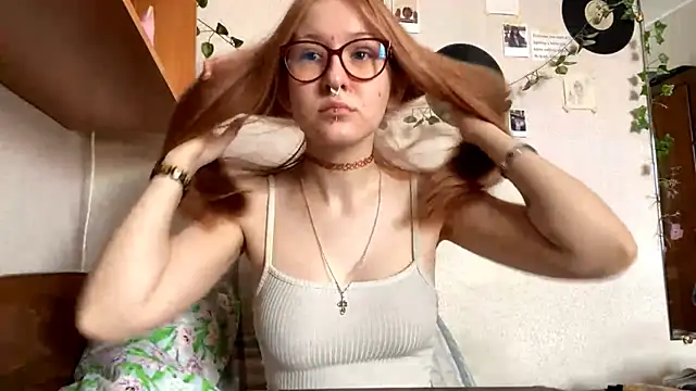 Snapshot of LaureenVielma chatting on 03.13.26 LaureenVielma online show from 03.13.26