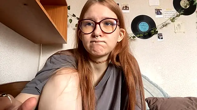 Snapshot of LaureenVielma chatting on 03.21.26 LaureenVielma online show from 03.21.26