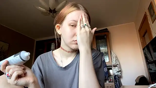 Snapshot of LaureenVielma chatting on 03.22.26 LaureenVielma online show from 03.22.26