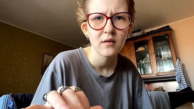 Snapshot of LaureenVielma chatting on 04.11.26 LaureenVielma online show from 04.11.26