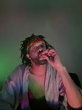 Snapshot of magic_man1085 chatting on 02.05.26 magic man1085 online show from 02.05.26