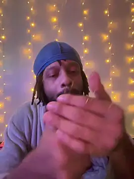 Snapshot of magic_man1085 chatting on 02.08.26 magic man1085 online show from 02.08.26