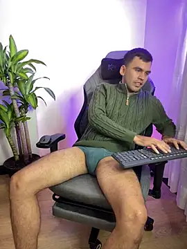 HAMILTONG12 online show from 03.28.26