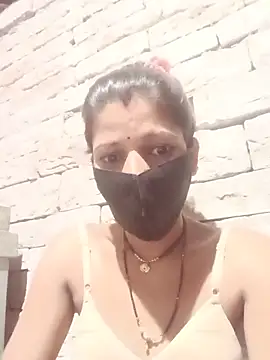 Snapshot of Divya-11431 chatting on 06.07.26 Divya-11431 online show from 06.07.26