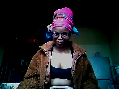 Snapshot of Sexylionessxx27 chatting on 03.05.26 Sexylionessxx27 online show from 03.05.26