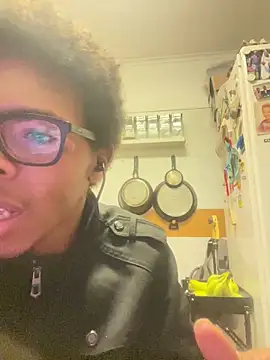 Snapshot of ELPikaPreta chatting on 02.16.26 ELPikaPreta online show from 02.16.26