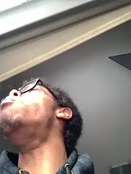 Snapshot of ELPikaPreta chatting on 03.04.26 ELPikaPreta online show from 03.04.26