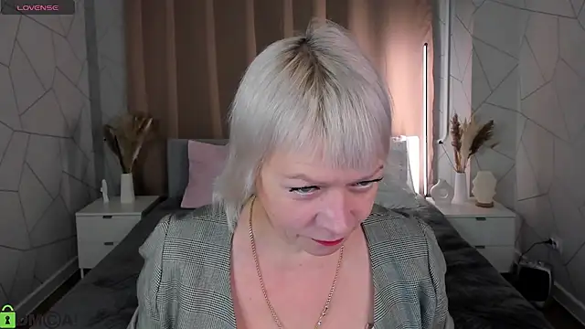 Ann Annise online show from 02.07.26