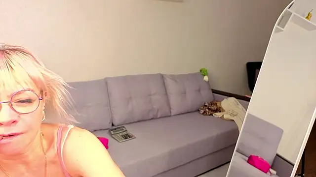 Ann Annise online show from 03.08.26