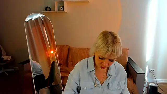 Ann Annise online show from 05.18.26