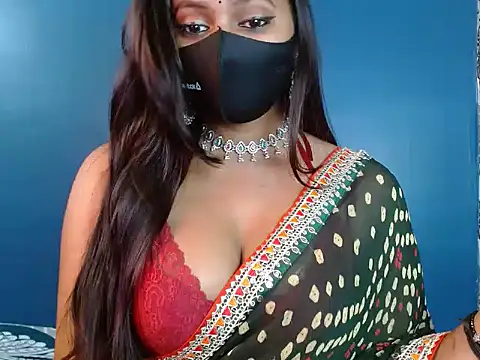 Snapshot of Hotginni4 chatting on 02.13.26 Hotginni4 online show from 02.13.26