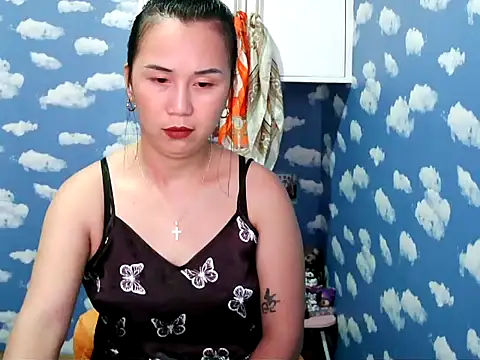 Snapshot of Kitty_Bear02 chatting on 02.06.26 Kitty Bear02 online show from 02.06.26