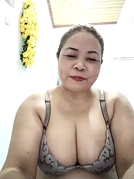 Baby-bigtits2026 online show from 04.21.26