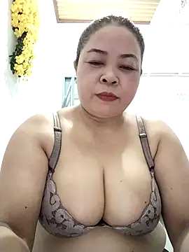Baby-bigtits2026 online show from 05.12.26