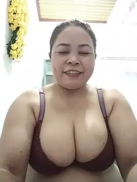 Baby-bigtits2026 online show from 05.18.26
