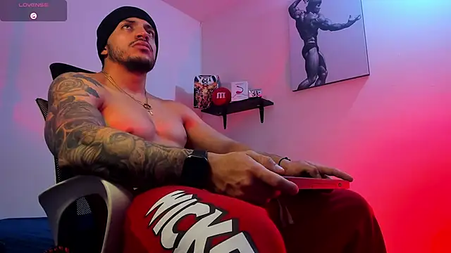 LiamReigns  online show from 03.18.26