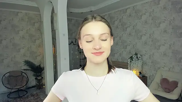 LianneBynon online show from 04.20.26