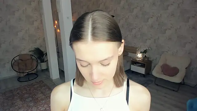LianneBynon online show from 05.28.26