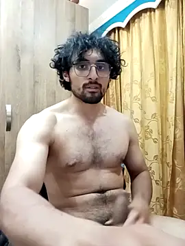 Snapshot of Apolo_Men chatting on 02.26.26 Apolo Men online show from 02.26.26