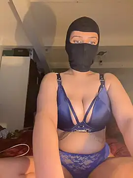 Snapshot of HelinHot chatting on 02.28.26 HelinHot online show from 02.28.26