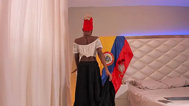 Snapshot of EvelynDivine chatting on 02.07.26 EvelynDivine online show from 02.07.26