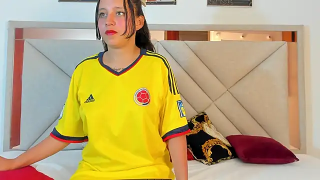 AmberQueen1 online show from 02.17.26