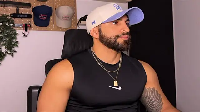 Snapshot of SamDornan51 chatting on 02.14.26 SamDornan51 online show from 02.14.26