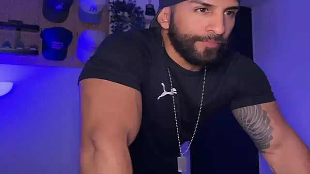 SamDornan51 online show from 04.12.26