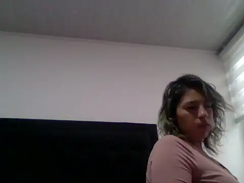 Ambar Cortes online show from 03.04.26