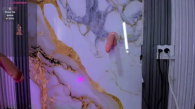 mlucreciasucker303av online show from 03.17.26