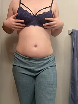 Snapshot of sweetandspicy2026 chatting on 03.04.26 sweetandspicy2026 online show from 03.04.26