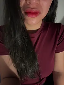 Snapshot of QuynhAnh_2k1 chatting on 02.22.26 QuynhAnh 2k1 online show from 02.22.26