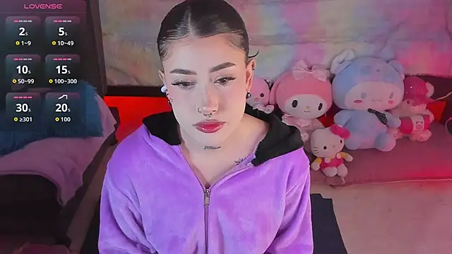 Snapshot of Tamara_uwu chatting on 02.15.26 Tamara uwu online show from 02.15.26