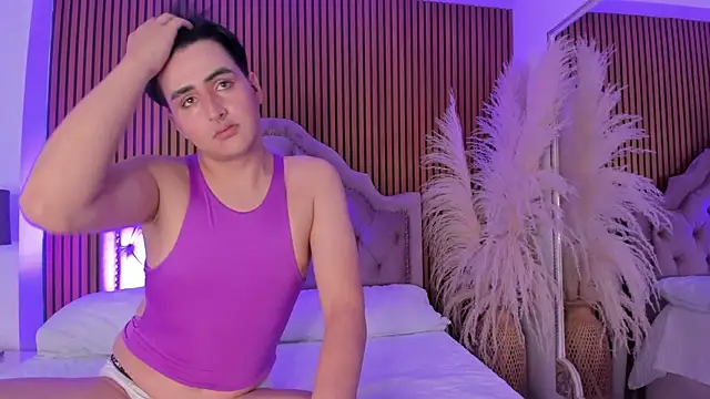 Snapshot of noahWolff_ chatting on 02.15.26 noahWolff online show from 02.15.26