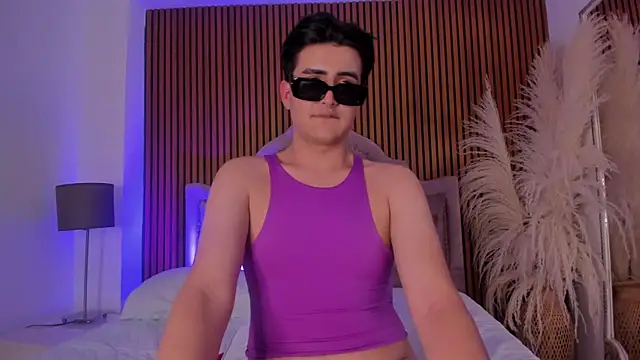 Snapshot of noahWolff_ chatting on 02.15.26 noahWolff online show from 02.15.26