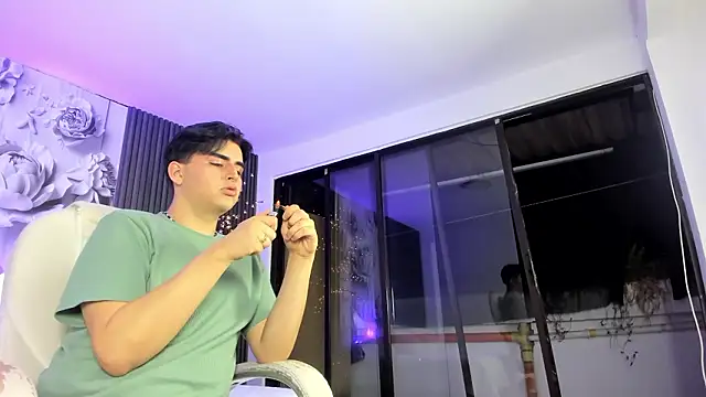 Snapshot of noahWolff_ chatting on 02.21.26 noahWolff online show from 02.21.26