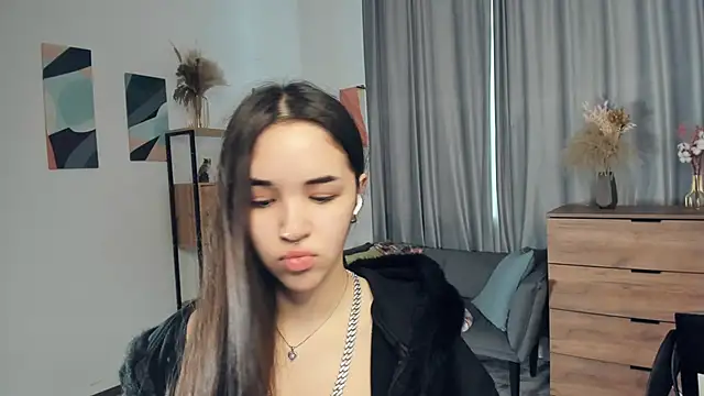 AvantgardAlone online show from 02.16.26