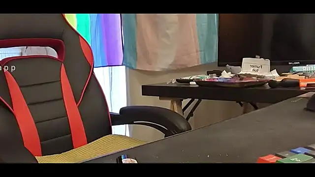 Snapshot of LovelyMeli chatting on 02.18.26 LovelyMeli online show from 02.18.26