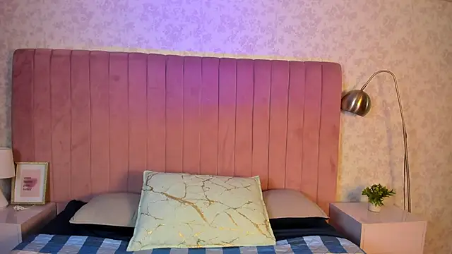 Snapshot of Katiawilson chatting on 02.11.26 Katiawilson online show from 02.11.26