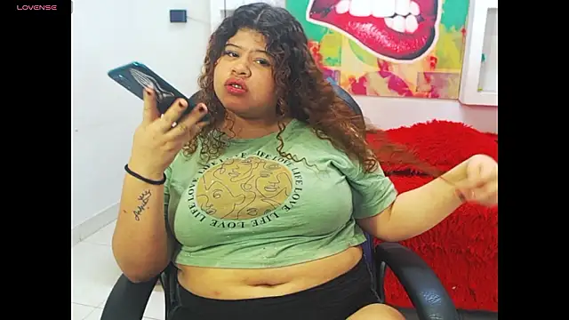 Snapshot of Cloe_r chatting on 02.13.26 Cloe r online show from 02.13.26