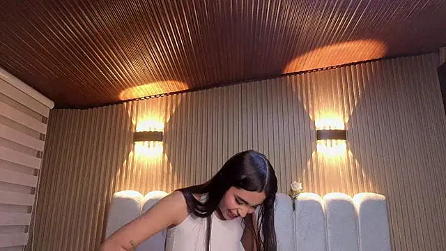 Perla lovely  online show from 06.06.26