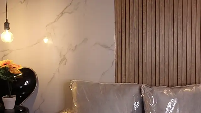 Perla lovely  online show from 06.17.26