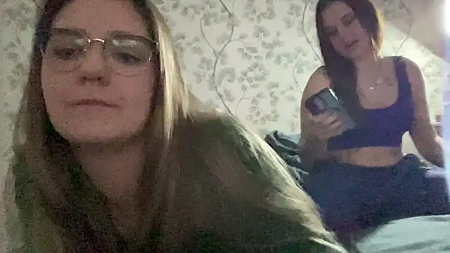 Snapshot of Ninafrisson chatting on 01.31.26 Ninafrisson online show from 01.31.26