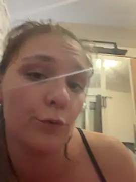 Snapshot of Ninafrisson chatting on 02.04.26 Ninafrisson online show from 02.04.26