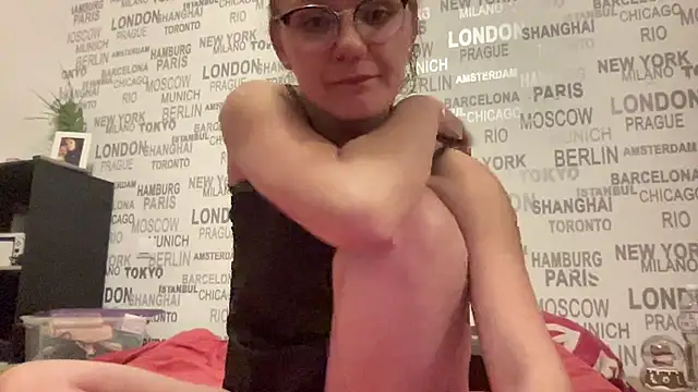 Snapshot of Ninafrisson chatting on 02.05.26 Ninafrisson online show from 02.05.26