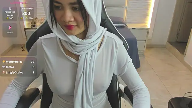 Yaiza farak online show from 02.10.26