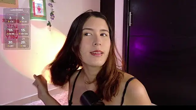 emicute  online show from 02.12.26