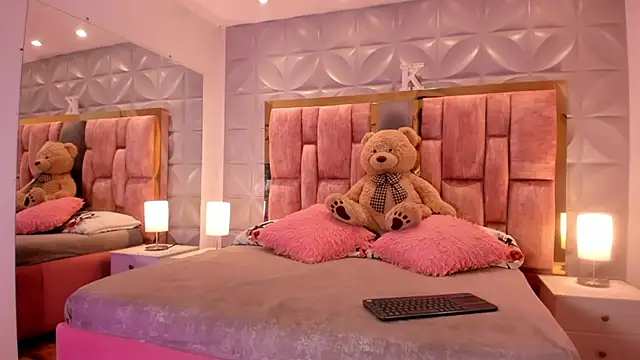 Paris Velvet online show from 02.09.26