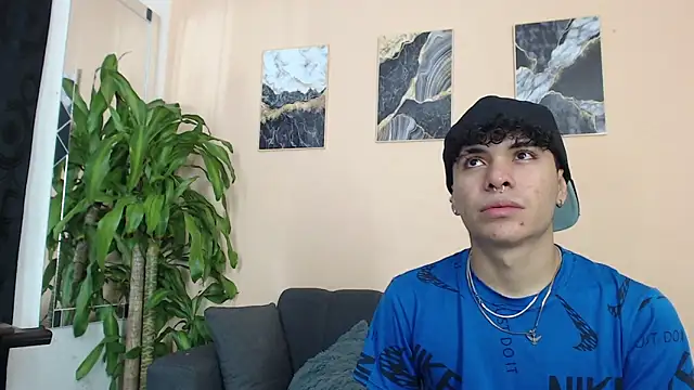 Snapshot of DesiresOfOlympus_ chatting on 03.23.26 DesiresOfOlympus online show from 03.23.26